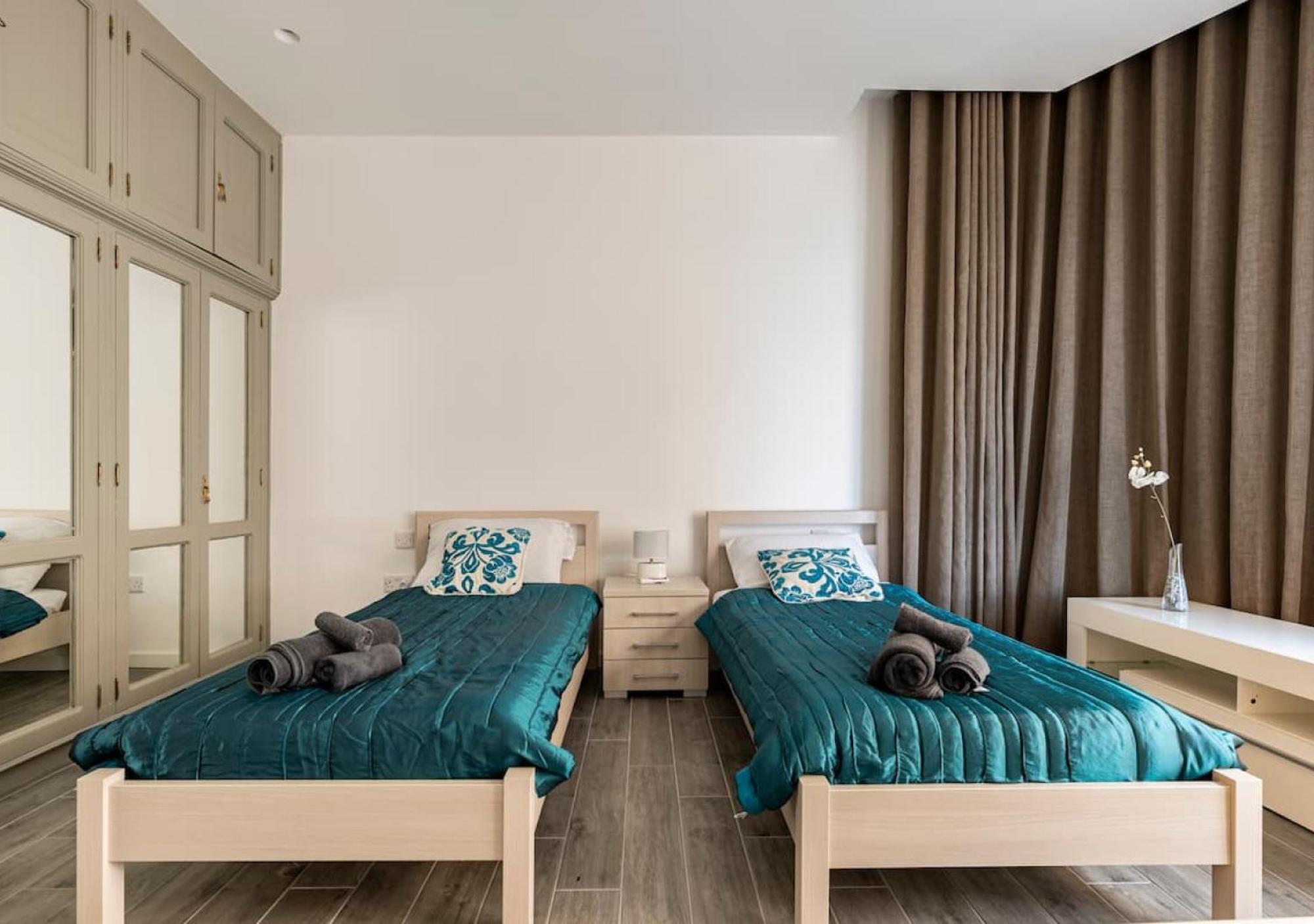 Sea View Luxury Haven Living & 3Bedrooms Seafront Sliema Exterior foto